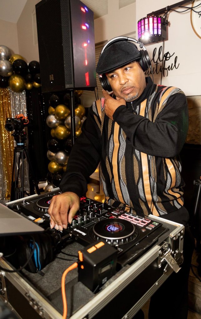 DJ MixMaster T