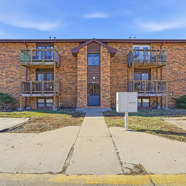 507 Columbia Dr APT J