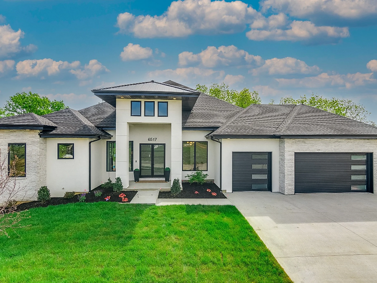 Modern home in Mid-Missouri