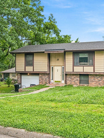 Charming Split-Level in Westview Heights