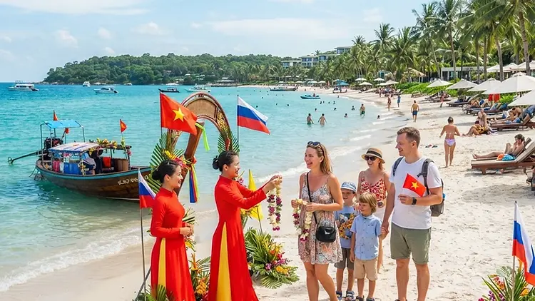 Đón đoàn du khách Nga mở đầu mùa du lịch đông 2026-2027 tại Phú Quốc