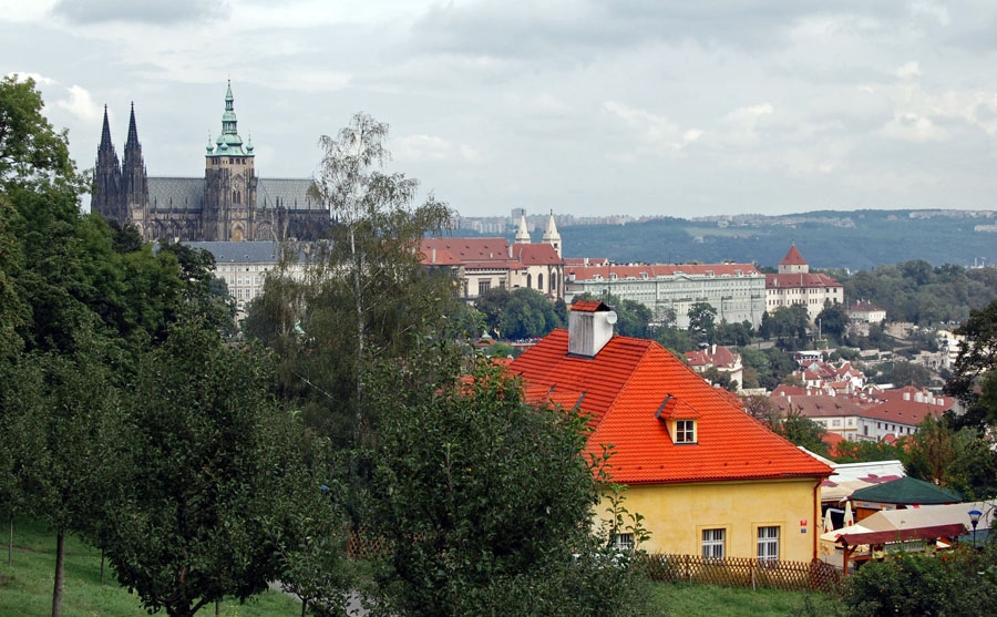 Petřínské Terasy s hradem – zima