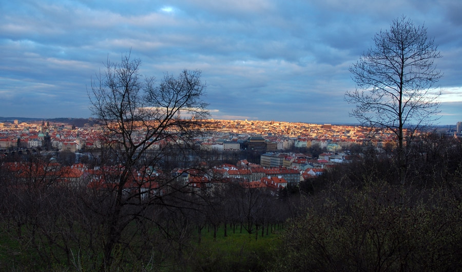 Terasa pohled – Praha s duhou