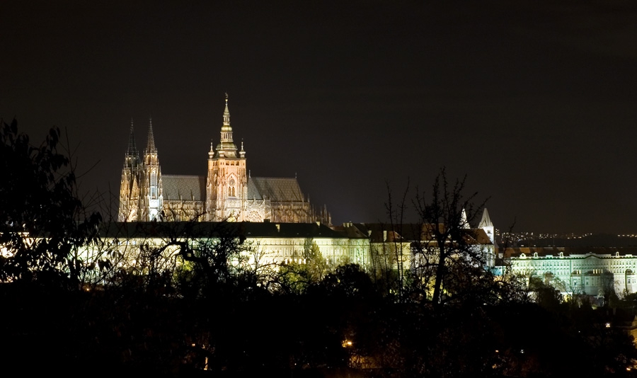 Pražský hrad v noci