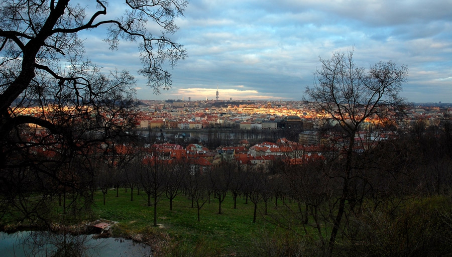 Terasa pohled – Praha zimní západ slunce