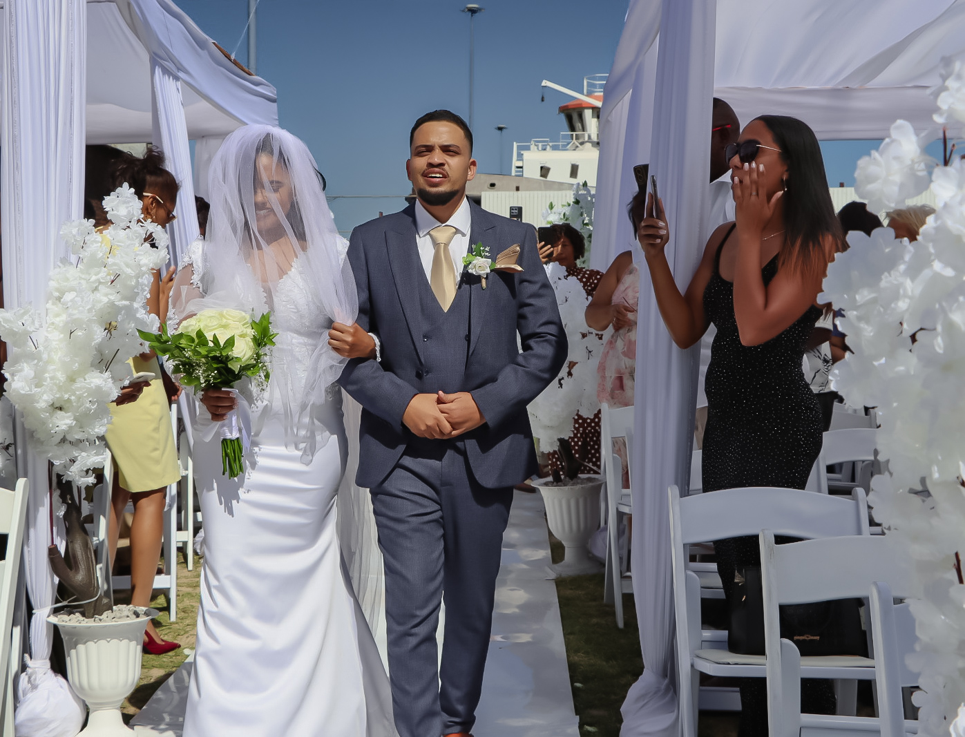 Outdoor wedding aisle