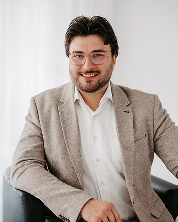 Daniel Fleckenstein im Beratungsgespräch