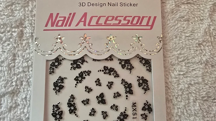 Sticker 3D Unghii Flori Negre - Recenzie si Pareri - ghid manichiura profesionala Vernis Architect