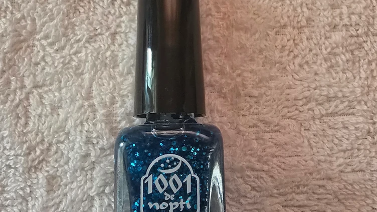 Oja 1001 de Nopti Albastru cu Sclipici 15ml - Recenzie si Pareri - ghid manichiura profesionala Vernis Architect