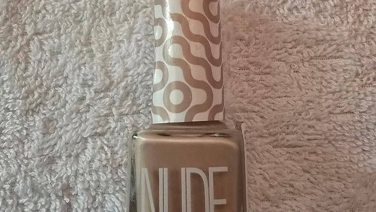 Oja Pastel Nude Caramel - Recenzie si Pareri - ghid manichiura profesionala Vernis Architect