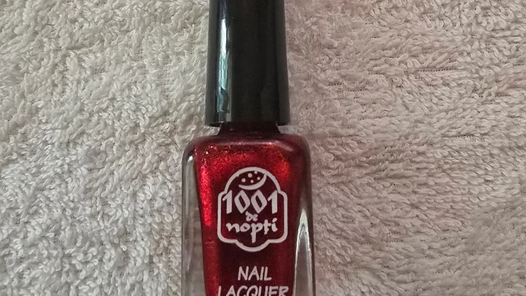 Oja 1001 de Nopti Rosu Rubin cu Sclipici 15ml - Recenzie si Pareri - ghid manichiura profesionala Vernis Architect Oja 1001 de Nopti Rosu Rubin cu Sclipici 15ml - Recenzie si Pareri - ghid manichiura profesionala Vernis Architect