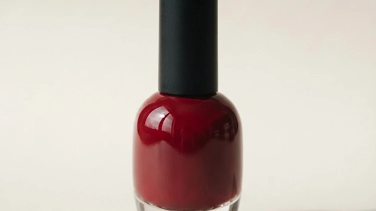 Pareri Si Experiente: V-01 Crimson Archetype - ghid manichiura profesionala Vernis Architect Pareri Si Experiente: V-01 Crimson Archetype - ghid manichiura profesionala Vernis Architect