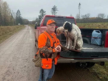 Dogs on the tailgate