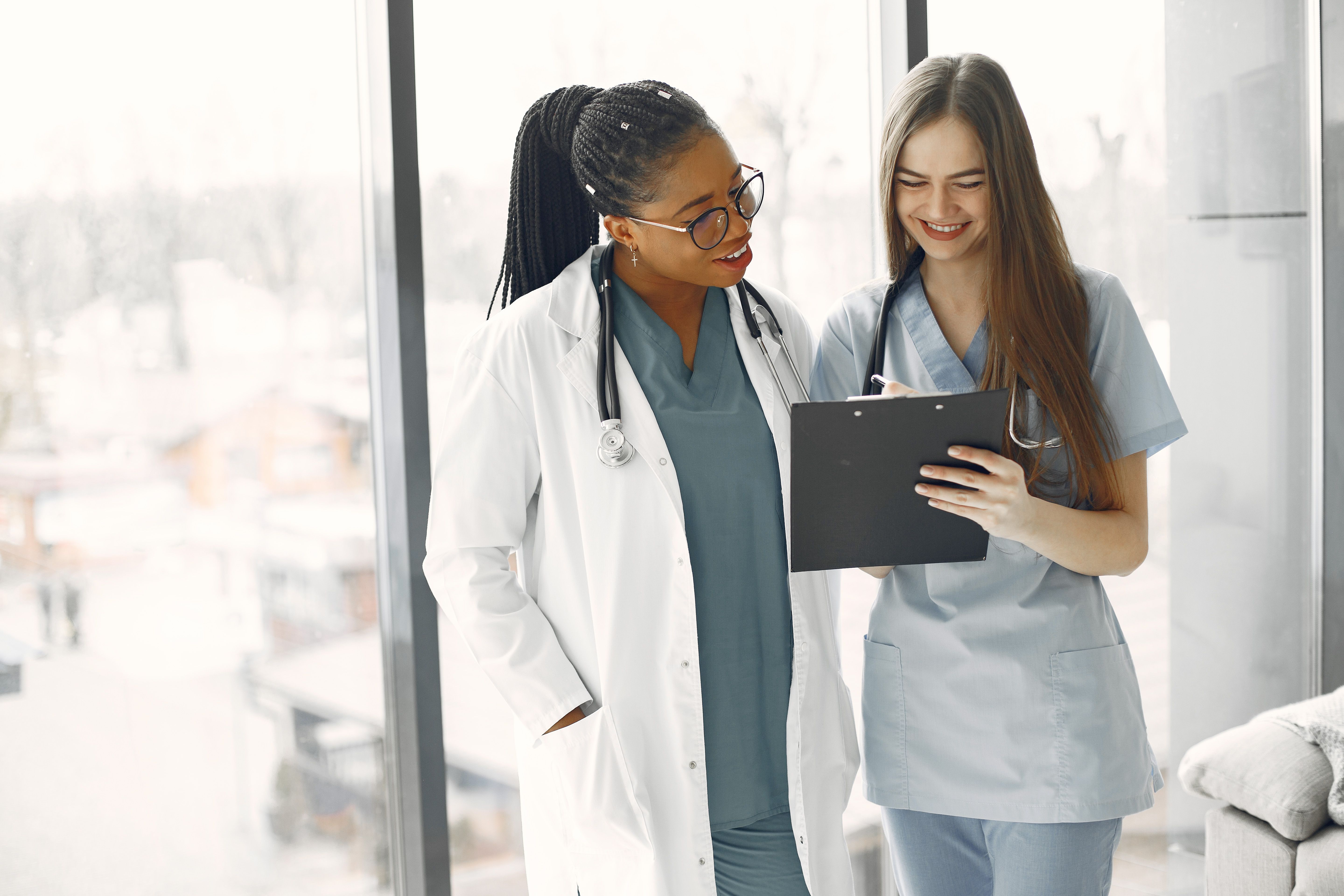 Physician assistant providing personalized telehealth care