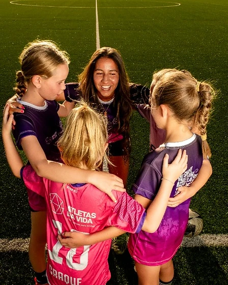 Female soccer athlete training with focus during a private session