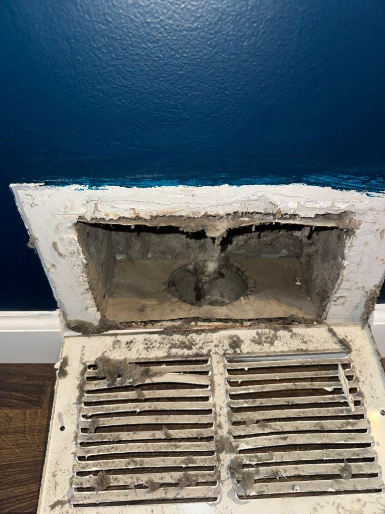 Air Duct Cleaning service photo