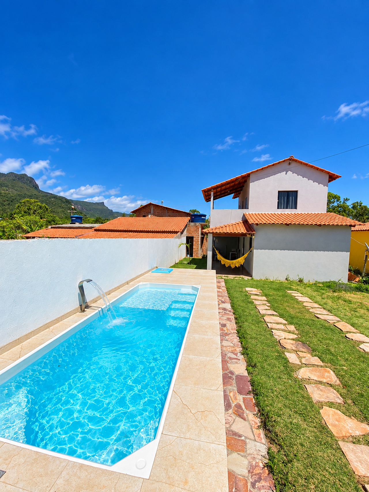 CASA COM PISCINA - VALE DO CAPÃO — foto 4