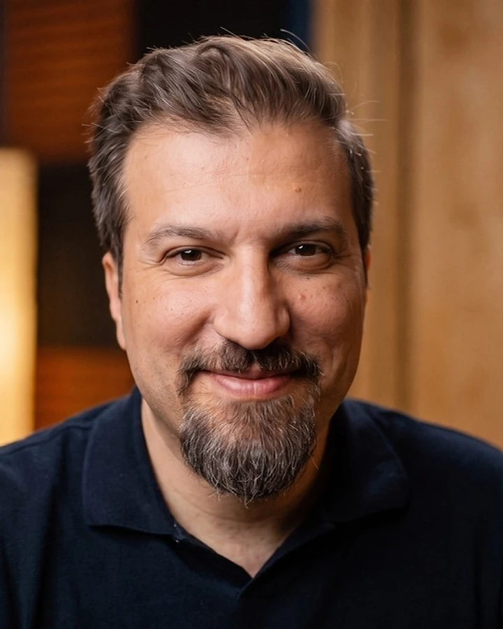 Hossein Tootoonchy, founder of Productized OS