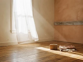 Espace de pratique baigné de lumière