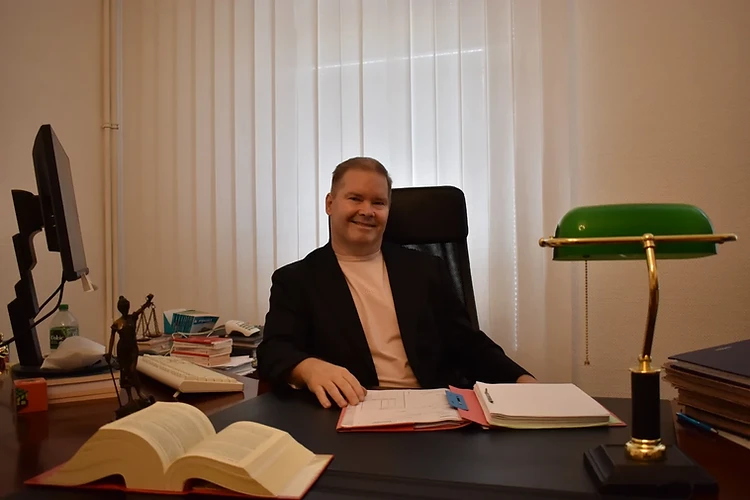 Rechtsanwalt Alexander Judaschke in der Kanzlei