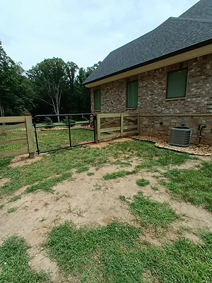 Side Yard Gate & Fence
