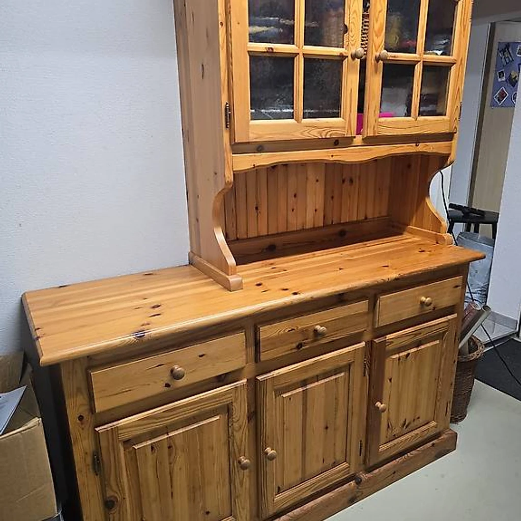 2-teiliges Buffet aus Kiefernholz