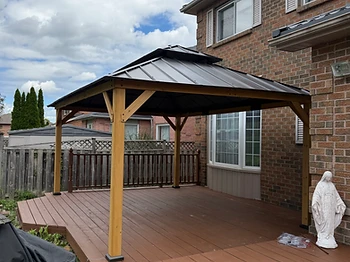 Sunjoy 12×16 gazebo installed in Vaughan, Ontario — photo 2