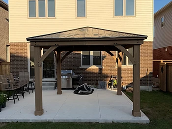 Yardistry 12×12 gazebo installed on concrete in Fergus, Ontario — photo 2