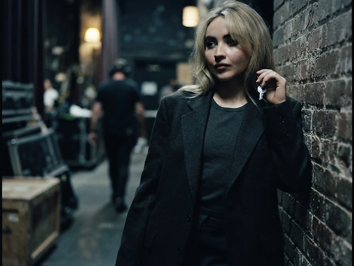 Sabrina Carpenter and the Art of the Heist — Sabrina Carpenter trending news