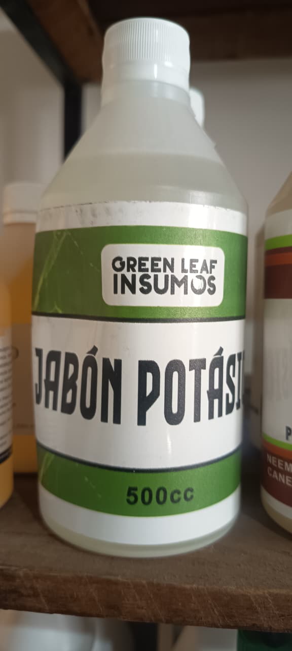 JABON POTASICO GREEN LEAF (500 CM3) · GREEN LEAF