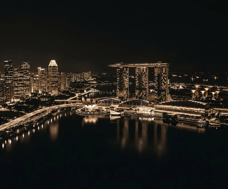Singapore Marina Bay at night