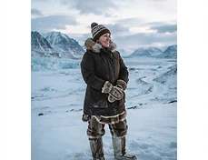 Winter Wonderland Wardrobe: How to Layer for Sub-Zero Temperatures in Nunavut