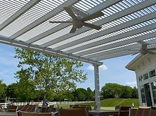 5 Benefits of a Louvered Pergola for Year-Round Outdoor Living