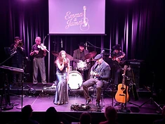 Emma & James full band on stage