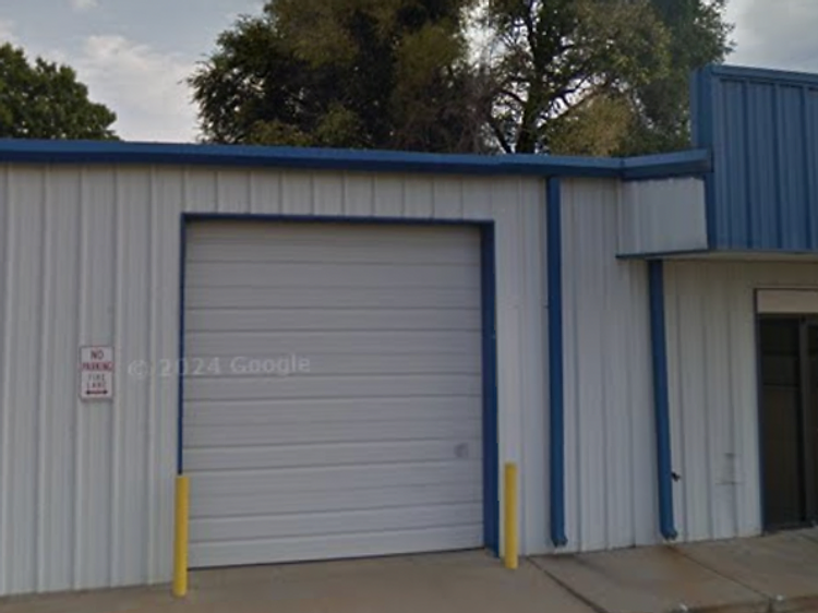 AL Autos dealership exterior at 3550 W Douglas St, Wichita, KS