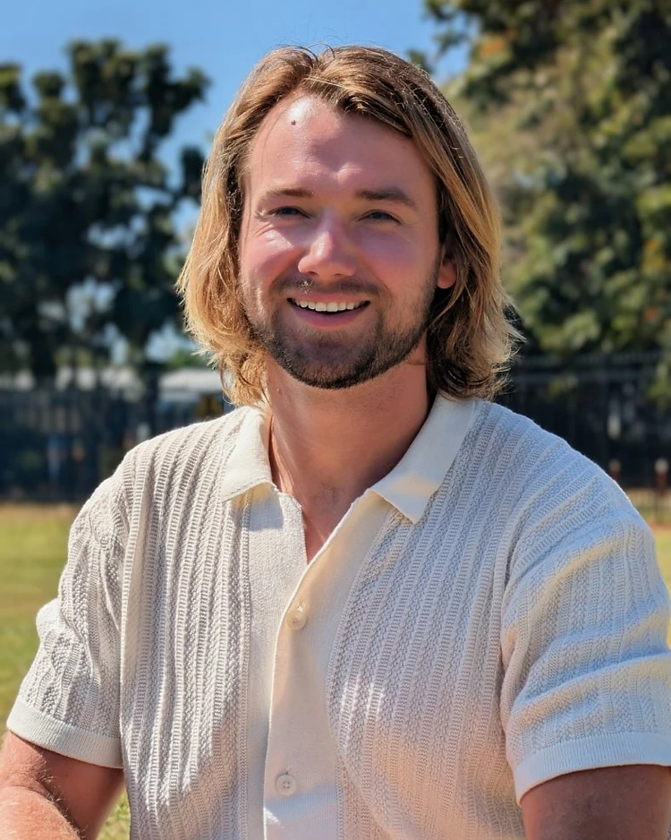 Theo, financial literacy educator
