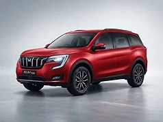 XUV 700