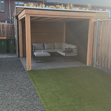 Veranda met de balklaag in het zicht
