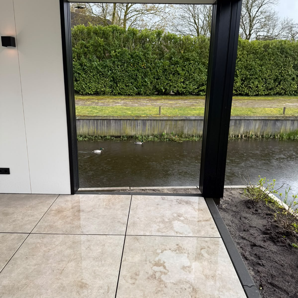 Grote veranda op maat: van schets tot keramische vloer