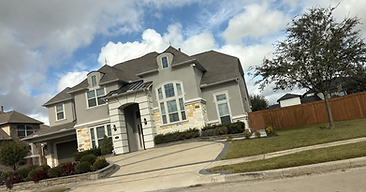 Two-story luxury suburban home in Katy, TX with professionally cleaned windows