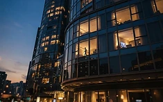 內地企業家布局九龍站豪宅 凱旋門成交背後的資金流向與投資邏輯