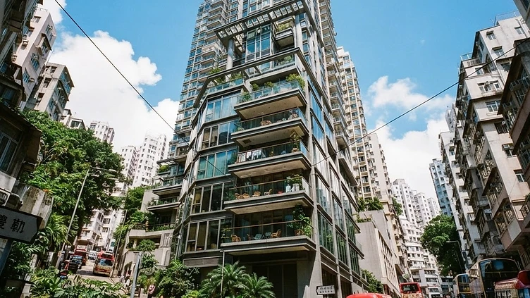 豪宅淪為銀主盤:西半山珒然成交分析與市場啟示