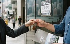 住宅銀主盤存量急升近三成：九龍區成重災區背後信號