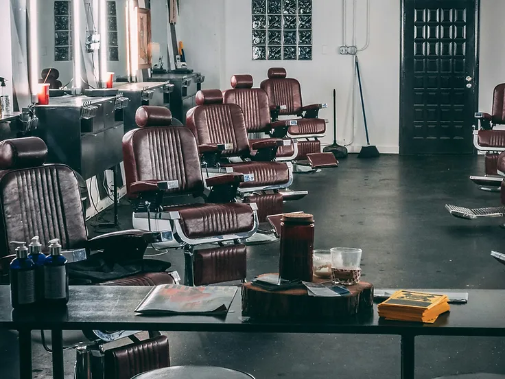 Post Hills Barber Shop interior in Hollywood, FL