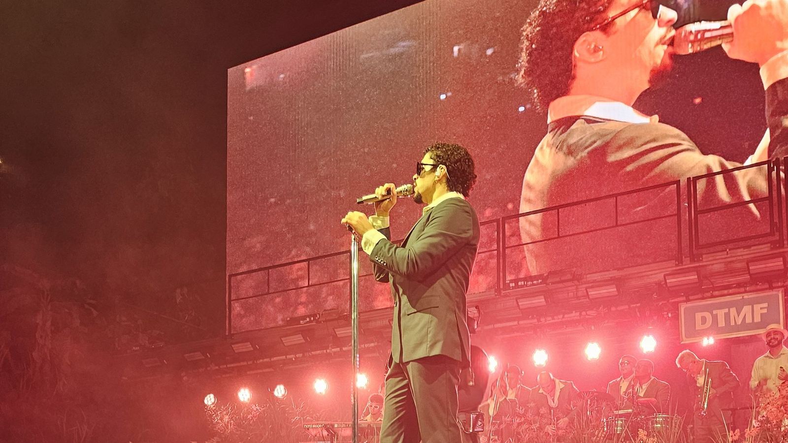 Bad Bunny singing at the Coliseo de Puerto Rico, August 15, 2025