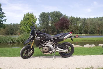 Aprilia dorsoduro 750