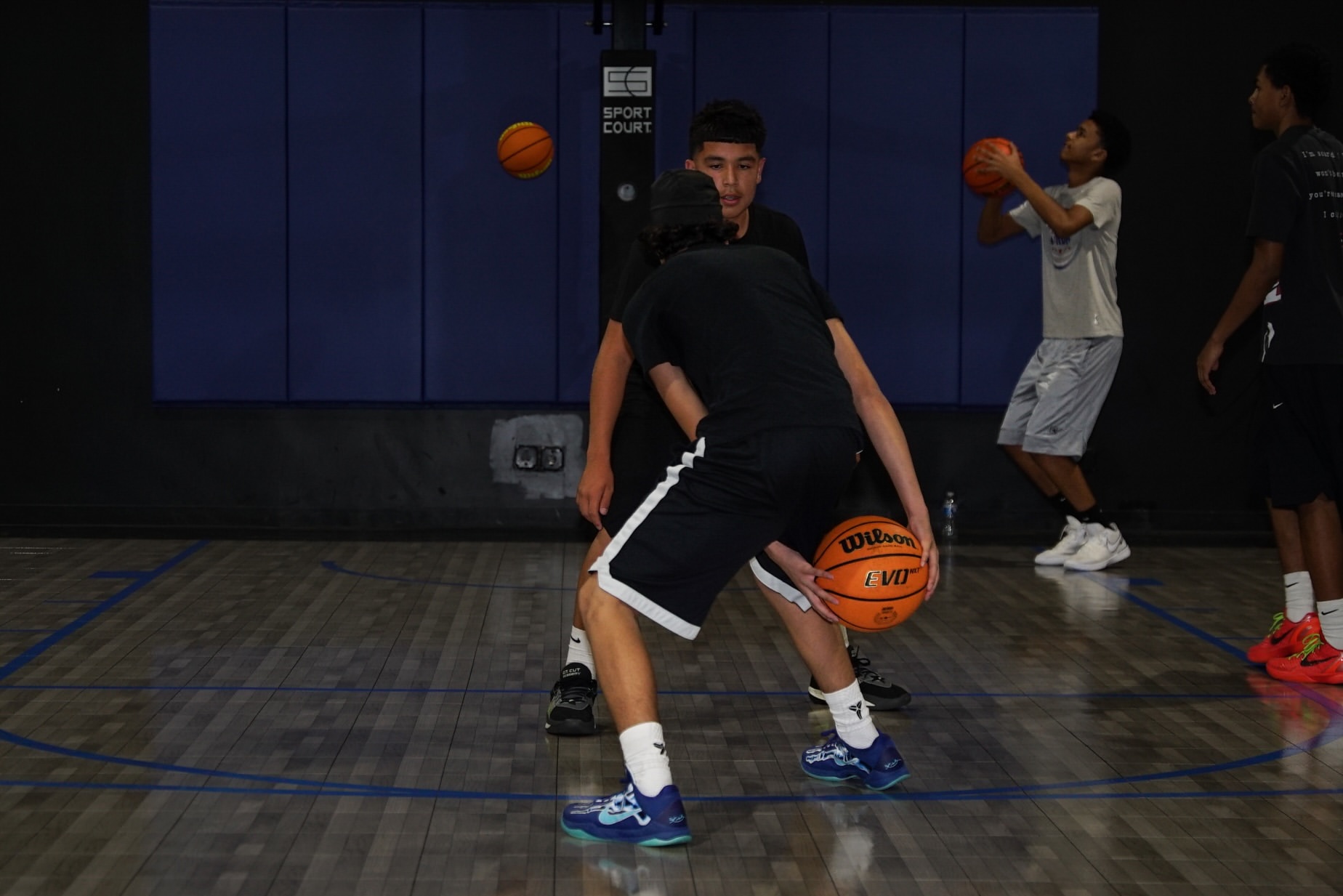 Valley Titans 1-on-1 defense drill