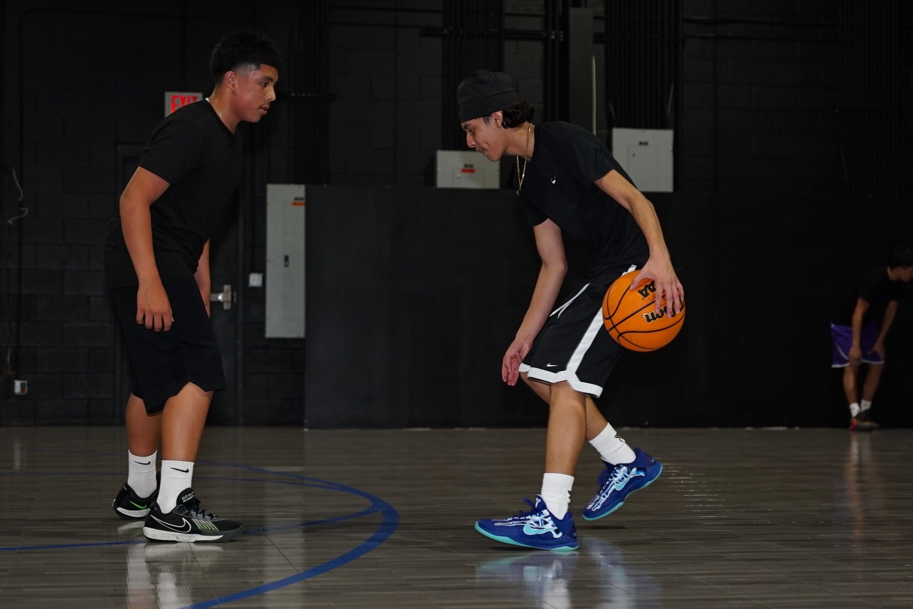 Valley Titans 1-on-1 drill