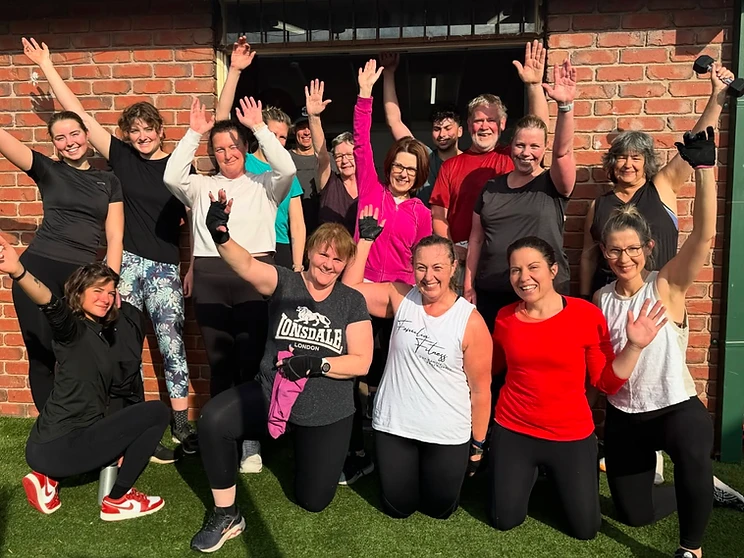 A Familia Fitness client receiving personalised coaching
