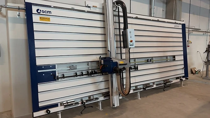 Installation av väggsåg scm gabbiani V42E till snickeri i Kristianstad 👍🏻